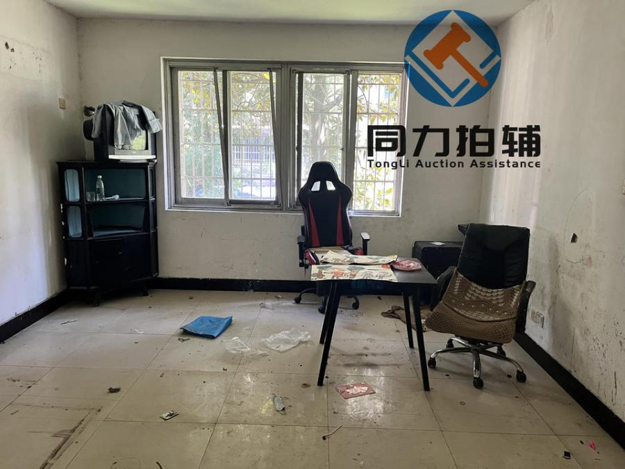 長冶小區(qū)（玉竹家園）法拍房13棟202號房屋及室內物品