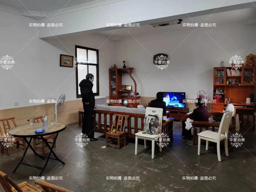 嵩塘南路105號(hào)法拍房103號(hào)101、201